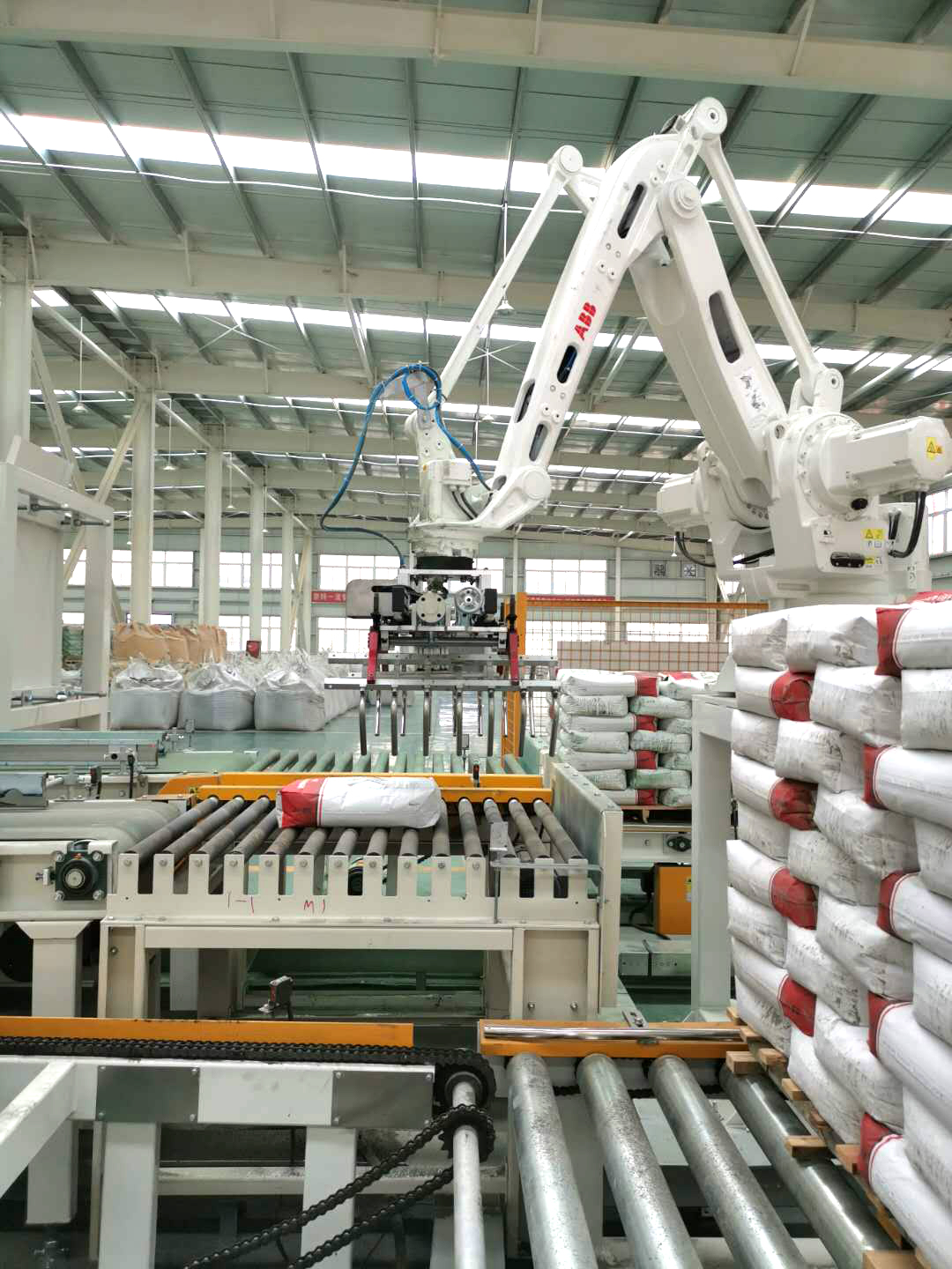 ?大廣金剛砂地坪材料  新鄉(xiāng)自動(dòng)化工廠！
